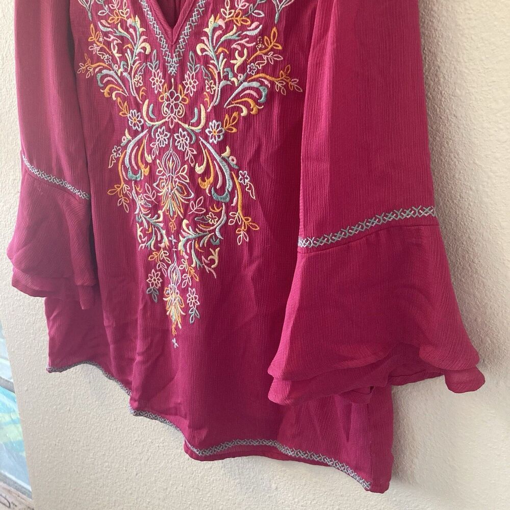 Savanna Jane Tunic Top Women's Small Magenta Embroidered Bell Sleeve Boho - Picture 10 of 16